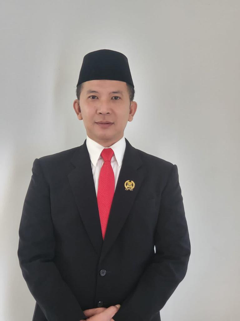 TEDI.S wakil ketua komisi II DPRD Kab.Sukabumi