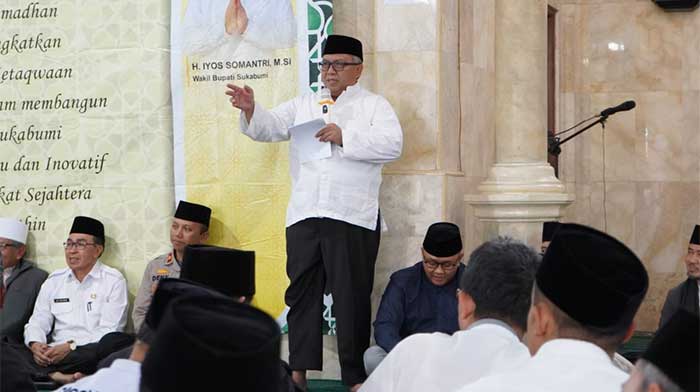 Bupati Sukabumi H Marwan Hamami didampingi Ketua DPRDm Yudha Sukmagara dan Forkopimda saat melaksanakan agenda Muhibbah Ramadhan ke-7 di Masjid Qubbatul Muslimin