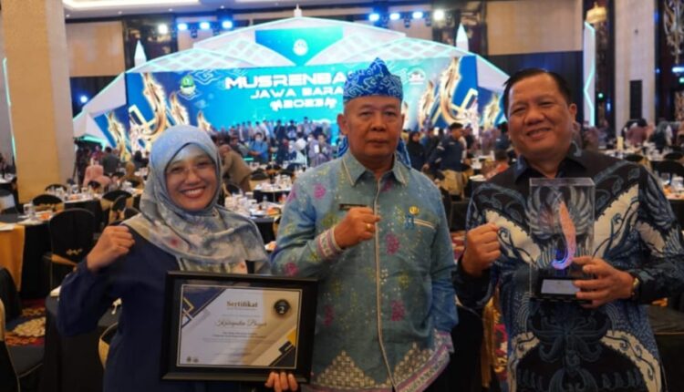 Pemkab Bogor Raih Penghargaan Terbaik Kedua Pengelolaan CSR Tingkat Provinsi