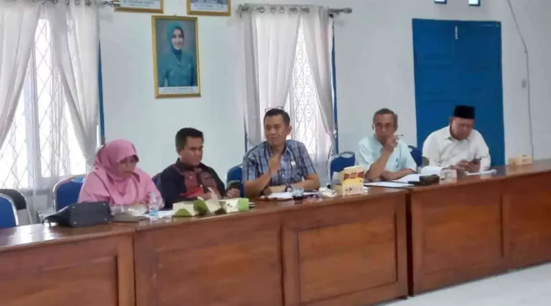 Komisi IV DPRD Kabupaten Sukabumi dalam pembahasan Raperda Sistem Kesehatan Daerah