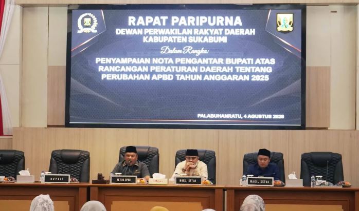 Rapat Paripurna DPRD Kabupaten Sukabumi Bahas Nota Pengantar Bupati Terkait Perubahan APBD Tahun 2025
