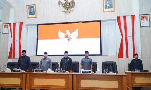 DPRD Sukabumi Gelar Rapat Paripurna, Sahkan RAPBD 2026 dan Perda Penataan Swalayan