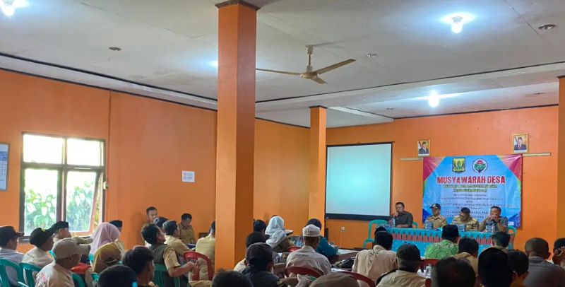 Kawal Aspirasi Warga, Wakil Ketua Komisi III DPRD Hadiri Musrenbangdes Cibadak 2025